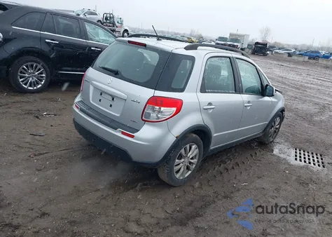 2013 Suzuki Sx4 Premium z USA, uszkodzony, nr VIN JS2YB5A37D6101029